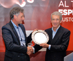 ESSSE CAFF� CHIUDE IL 2011 IN CRESCITA DEL +5,5% E PREMIA I COLLABORATORI  